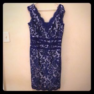 Tadashi Shoji lace cocktail sheath dress